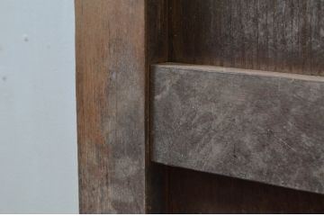 アンティーク建具　堂々とした佇まいが存在感を放つ格子蔵戸1枚(玄関戸、格子戸、引き戸)(R-079626)