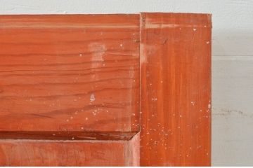 アンティーク建具　松材　重厚感のある佇まいが魅力の蔵戸1枚(玄関戸、引き戸)(R-079627)