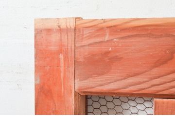 アンティーク建具　松材　和の貫禄を漂わせる升目(マス目)格子蔵戸1枚(きつね格子、狐格子、引き戸、玄関戸)(R-079628)
