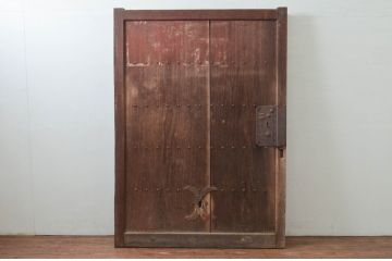 アンティーク建具　総栗材　味わい深い木の風合いが魅力的な蔵戸1枚(引き戸、玄関戸)(R-079629)