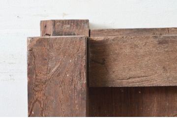 アンティーク建具　総栗材　味わい深い木の風合いが魅力的な蔵戸1枚(引き戸、玄関戸)(R-079629)