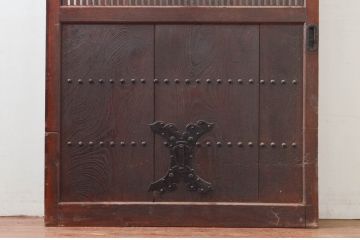 アンティーク建具　総欅(ケヤキ)材　堂々とした佇まいが存在感を放つガラス入り格子蔵戸1枚(玄関戸、格子戸、引き戸)(R-079630)