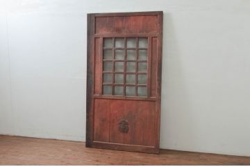 アンティーク建具　総栗材　時代の流れを感じさせる升目(マス目)格子蔵戸1枚(きつね格子、狐格子、引き戸、玄関戸、格子戸)(R-079631)