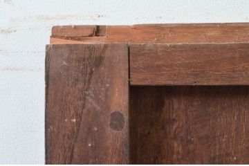アンティーク建具　総栗材　時代の流れを感じさせる升目(マス目)格子蔵戸1枚(きつね格子、狐格子、引き戸、玄関戸、格子戸)(R-079631)