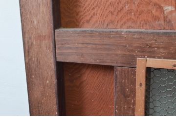 アンティーク建具　総栗材　時代の流れを感じさせる升目(マス目)格子蔵戸1枚(きつね格子、狐格子、引き戸、玄関戸、格子戸)(R-079633)
