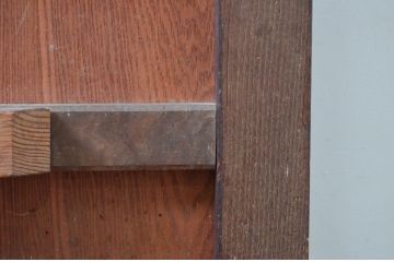 アンティーク建具　総栗材　時代の流れを感じさせる升目(マス目)格子蔵戸1枚(きつね格子、狐格子、引き戸、玄関戸、格子戸)(R-079633)