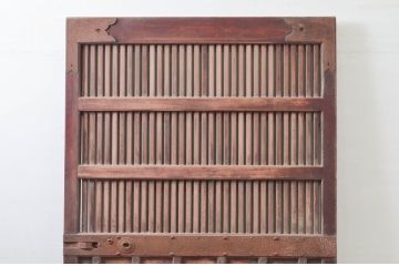 アンティーク建具　総欅(ケヤキ)材　堂々とした佇まいが存在感を放つ格子蔵戸1枚(玄関戸、格子戸、引き戸)(R-079634)
