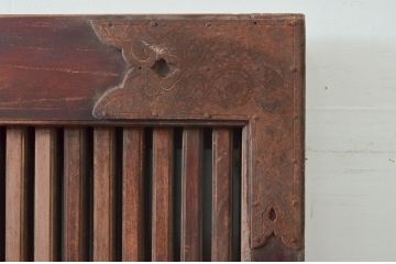 アンティーク建具　総欅(ケヤキ)材　堂々とした佇まいが存在感を放つ格子蔵戸1枚(玄関戸、格子戸、引き戸)(R-079634)