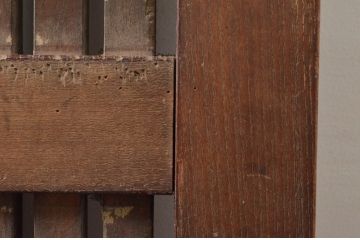 アンティーク建具　総欅(ケヤキ)材　堂々とした佇まいが存在感を放つ格子蔵戸1枚(玄関戸、格子戸、引き戸)(R-079634)