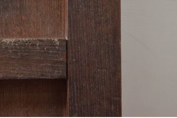 アンティーク建具　総欅(ケヤキ)材　堂々とした佇まいが存在感を放つ格子蔵戸1枚(玄関戸、格子戸、引き戸)(R-079634)