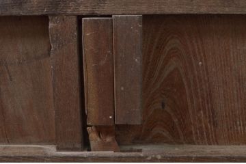アンティーク建具　総欅(ケヤキ)材　堂々とした佇まいが存在感を放つ格子蔵戸1枚(玄関戸、格子戸、引き戸)(R-079634)