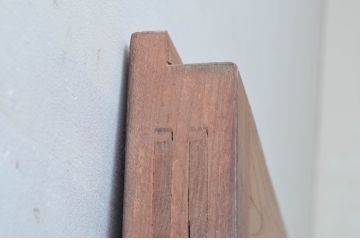 アンティーク建具　総欅(ケヤキ)材　堂々とした佇まいが存在感を放つ格子蔵戸1枚(玄関戸、格子戸、引き戸)(R-079634)