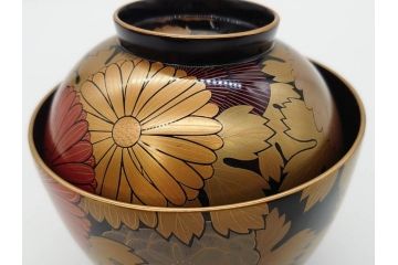 輪島塗　蒔絵　吸物椀　金彩の艶やかなデザインが見事なお椀5客セット(菊、牡丹、花、木製、漆器、漆芸、金彩、和食器、蓋付き)(R-079643)