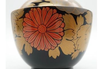 輪島塗　蒔絵　吸物椀　金彩の艶やかなデザインが見事なお椀5客セット(菊、牡丹、花、木製、漆器、漆芸、金彩、和食器、蓋付き)(R-079643)
