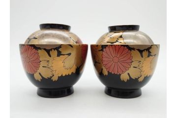 輪島塗　蒔絵　吸物椀　金彩の艶やかなデザインが見事なお椀5客セット(菊、牡丹、花、木製、漆器、漆芸、金彩、和食器、蓋付き)(R-079643)