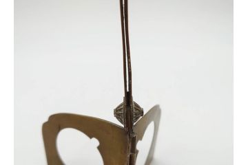江戸期　古銅　真鍮　お部屋のアクセントになる折り畳み式燭台(折りたたみ式、蝋燭立て、ろうそく立て、キャンドルスタンド、懐中燭台、携帯燭台、古道具)(R-079645)