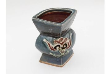 河井寛次郎　花文　独創的なデザインに心惹かれる花扁壷(花入、花器、花生、フラワーベース、共箱付き、日本工芸会シールあり)(R-079648)