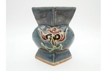 河井寛次郎　花文　独創的なデザインに心惹かれる花扁壷(花入、花器、花生、フラワーベース、共箱付き、日本工芸会シールあり)(R-079648)