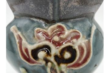 河井寛次郎　花文　独創的なデザインに心惹かれる花扁壷(花入、花器、花生、フラワーベース、共箱付き、日本工芸会シールあり)(R-079648)