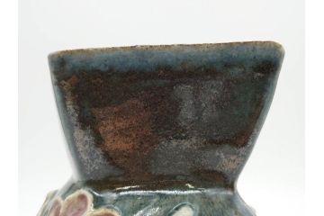 河井寛次郎　花文　独創的なデザインに心惹かれる花扁壷(花入、花器、花生、フラワーベース、共箱付き、日本工芸会シールあり)(R-079648)