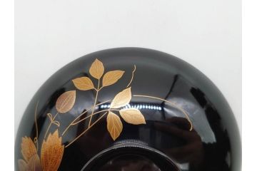 昭和期　輪島塗　漆器　木製　金蒔絵　豪華な金彩が美しいお椀9客セット(鉄線花?、漆芸、蓋付き、汁椀、吸物椀、和食器)(R-079650)