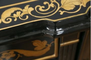ビンテージ　高級品!!　エレガントで華やかな空間を演出してくれるシノワズリ様式のサイドボード(サイドキャビネット、収納棚、戸棚、コンソールテーブル、飾り台、ディスプレイ台、花台、ヴィンテージ、店舗什器)(R-079658)