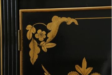 ビンテージ　高級品!!　エレガントで華やかな空間を演出してくれるシノワズリ様式のサイドボード(サイドキャビネット、収納棚、戸棚、コンソールテーブル、飾り台、ディスプレイ台、花台、ヴィンテージ、店舗什器)(R-079658)