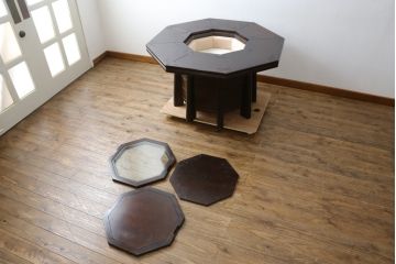 中古　星野民芸(星野民藝)　桜材　2way　個性的なデザインが存在感を放つ八角炉(囲炉裏テーブル、木製火鉢、4人掛け、ダイニングテーブル、食卓)(R-079659)