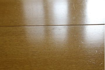 北欧ビンテージ　オーク材　シンプルなデザインが取り入れやすい丸テーブル(ラウンドテーブル、円卓、4人掛け、4P、食卓、ダイニングテーブル、ヴィンテージ)(R-079663)