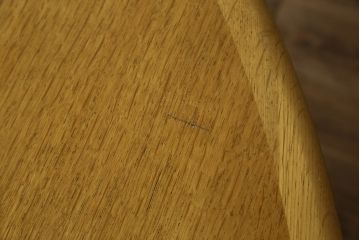 北欧ビンテージ　オーク材　シンプルなデザインが取り入れやすい丸テーブル(ラウンドテーブル、円卓、4人掛け、4P、食卓、ダイニングテーブル、ヴィンテージ)(R-079663)