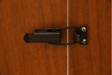 北欧ビンテージ　オーク材　シンプルなデザインが取り入れやすい丸テーブル(ラウンドテーブル、円卓、4人掛け、4P、食卓、ダイニングテーブル、ヴィンテージ)(R-079663)