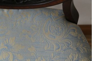 イギリスアンティーク　マホガニー材　美しい彫刻入りの上品なパーケットリーダイニングチェア(ダイニングチェア、椅子、イス、英国)(R-079664)