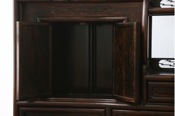和製ビンテージ　美品!!　高級品　希少な大型サイズ　六尺　シャム柿(ジリコテ)材　上品な佇まいで和の雰囲気を引き立てる飾り棚(茶棚、収納棚、戸棚、違い棚、ヴィンテージ)(R-079666)