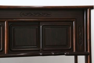 和製ビンテージ　美品!!　高級品　希少な大型サイズ　六尺　シャム柿(ジリコテ)材　上品な佇まいで和の雰囲気を引き立てる飾り棚(茶棚、収納棚、戸棚、違い棚、ヴィンテージ)(R-079666)
