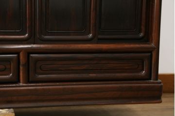 和製ビンテージ　美品!!　高級品　希少な大型サイズ　六尺　シャム柿(ジリコテ)材　上品な佇まいで和の雰囲気を引き立てる飾り棚(茶棚、収納棚、戸棚、違い棚、ヴィンテージ)(R-079666)