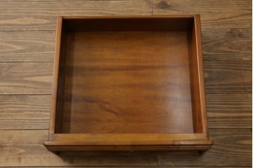 中古　美品　バロッサバレンティ(VARO,S.A. VALENTI)　クラシカルなデザインが魅力的なサイドボード(収納棚、戸棚、キャビネット)(定価約150万円)(R-079667)