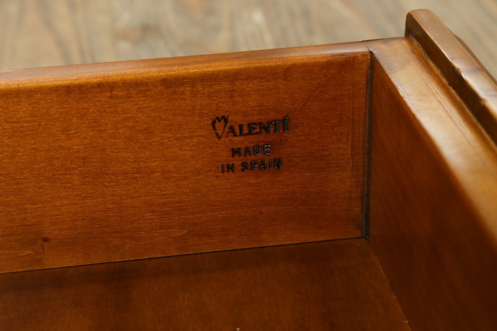 中古　美品　VARO,S.A. VALENTI(バロッサバレンティ)　クラシカルなデザインのサイドボード　定価約150万円　(R-079667)