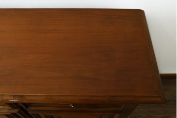 中古　美品　VARO,S.A. VALENTI(バロッサバレンティ)　クラシカルなデザインのサイドボード　定価約150万円　(R-079667)