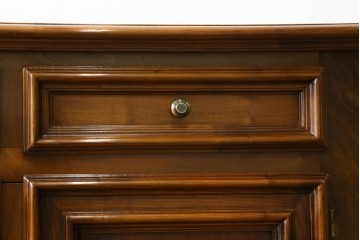 中古　美品　VARO,S.A. VALENTI(バロッサバレンティ)　クラシカルなデザインのサイドボード　定価約150万円　(R-079667)