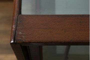 イギリスアンティーク　シンプルなデザインが取り入れやすいカウンターガラスケース(Gケース、ショーケース、ディスプレイケース、コレクションケース、飾り棚、収納棚、戸棚、陳列棚、店舗什器、英国)(R-079669)