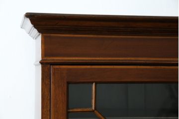 イギリスアンティーク　マホガニー材　クラシカルな雰囲気を漂わせる細身のビューローブックケース(ライティングビューロー、簿記机、引き出し、収納棚、戸棚、引き出し、在宅用デスク、在宅ワーク、在宅用、英国)(R-079670)