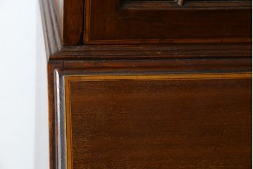 イギリスアンティーク　マホガニー材　クラシカルな雰囲気を漂わせる細身のビューローブックケース(ライティングビューロー、簿記机、引き出し、収納棚、戸棚、引き出し、在宅用デスク、在宅ワーク、在宅用、英国)(R-079670)