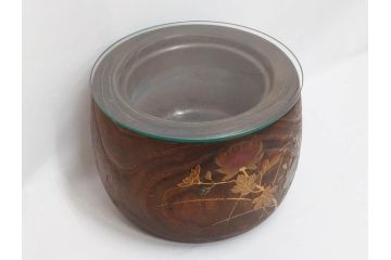 大正〜昭和初期　蒔絵　刳り貫き　菊　雅なデザインが魅力の火鉢(花、丸火鉢、手あぶり、木製、ガラス天板付き)(R-079678)