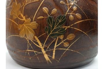 大正〜昭和初期　蒔絵　刳り貫き　菊　雅なデザインが魅力の火鉢(花、丸火鉢、手あぶり、木製、ガラス天板付き)(R-079678)