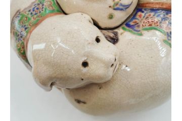 明治期　時代物　清水六兵衛　京焼　在銘作家物　犬の微笑ましい表情に心が癒される香炉(イヌ、仏具、茶道具、裏印、外箱付き)(R-079683)