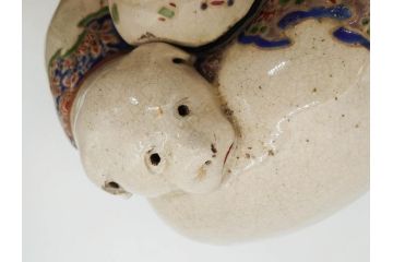 明治期　時代物　清水六兵衛　京焼　在銘作家物　犬の微笑ましい表情に心が癒される香炉(イヌ、仏具、茶道具、裏印、外箱付き)(R-079683)