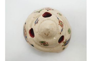 明治期　時代物　清水六兵衛　京焼　在銘作家物　犬の微笑ましい表情に心が癒される香炉(イヌ、仏具、茶道具、裏印、外箱付き)(R-079683)