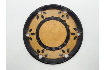 時代物　雅な花のデザインが美しい小鼓(菊、梅、花、金蒔絵、漆、つづみ、鼓胴、革一組2枚、調緒、横調べ、縦調べ、小締、和楽器、打楽器、雅楽、能楽)(R-079689)