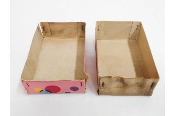 昭和レトロ　新年はがき　女の子　男の子　はがきまとめてセット(絵葉書、年賀状、ハガキ、箱付き、計539枚、8種類、振袖、スキー、凧、お正月、羽子板、少年飛行兵)(R-079690)