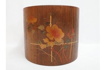 大正〜昭和初期　蒔絵　牡丹　お部屋を上品に演出する火鉢(ぼたん、漆芸、木製、丸火鉢、手あぶり)(R-079692)